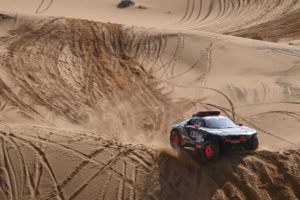 El Audi RS Q e-tron exhibe el potencial de la tecnología eléctrica en el Rally Dakar