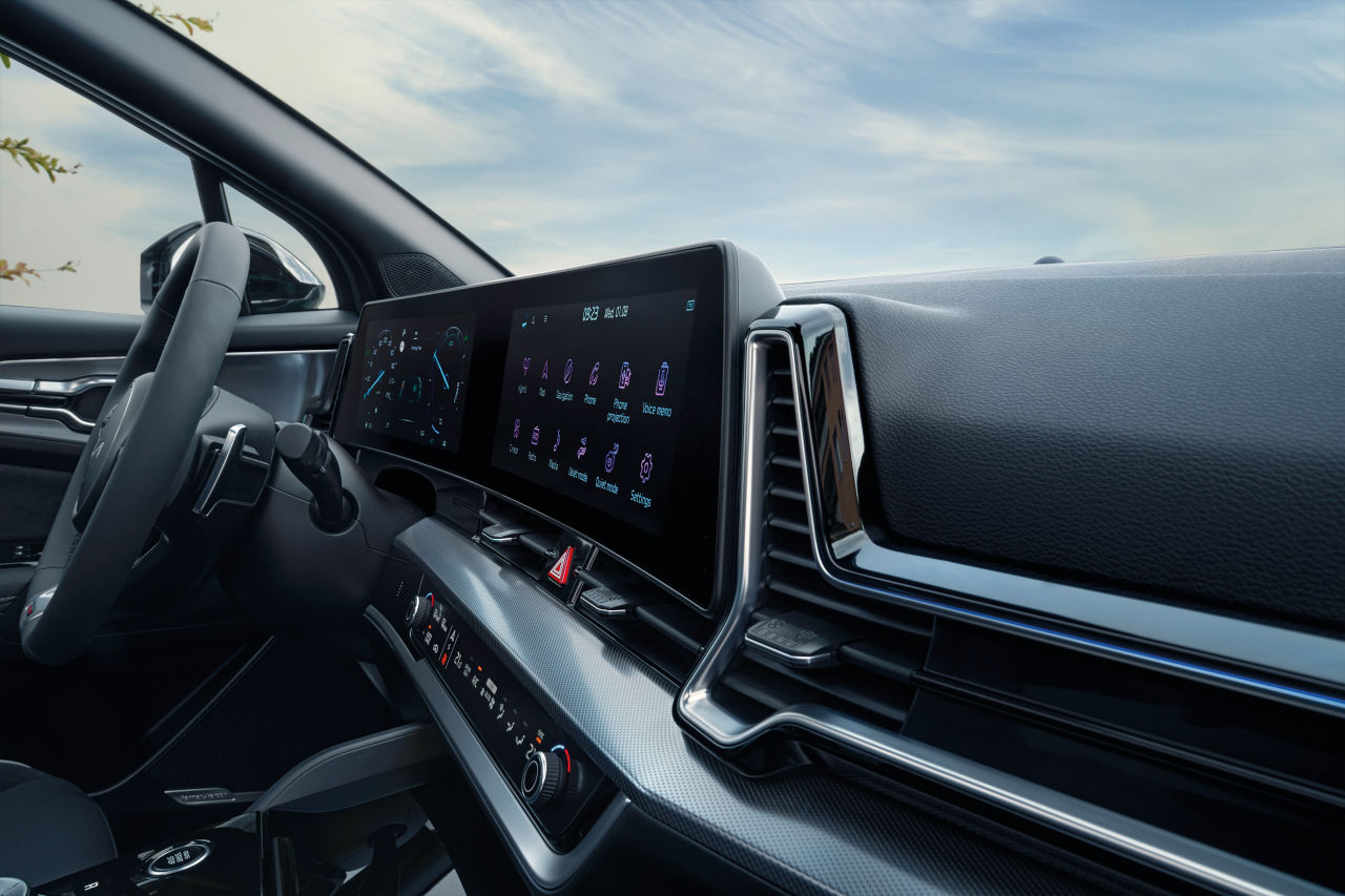 Amplio, lujoso y digital: así es el habitáculo del nuevo Kia Sportage
